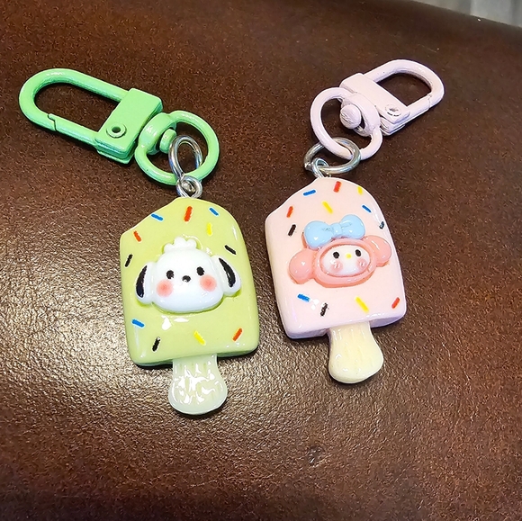 Sanrio Characters on Ice Cream Popsicles Keychain Purse Charms Set of Five New - Picture 4 of 6